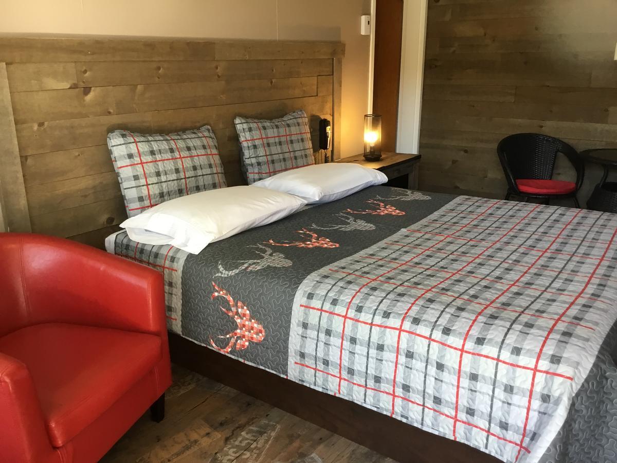 Motel La Source Coaticook Esterno foto